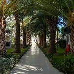 Курортный комплекс Latanya Park 4*