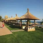 Latanya Park Complex 4*