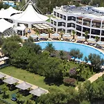 Latanya Park 4*