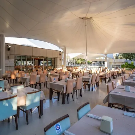 Latanya Park Feriested 4*