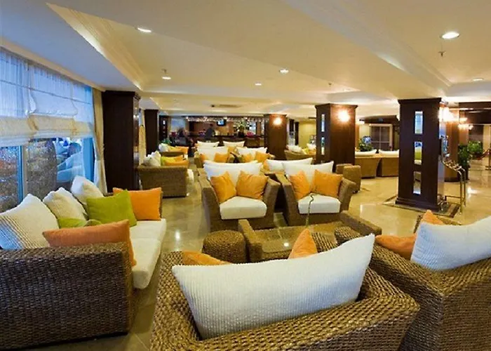 Latanya Park Курортный комплекс 4*