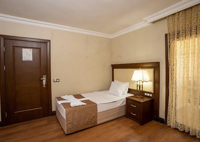 Курортный комплекс Latanya Park Ялычифтлик