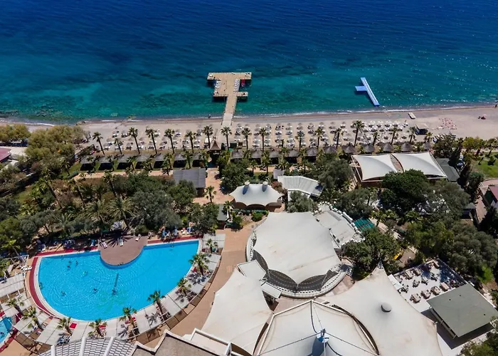 Latanya Park 4*
