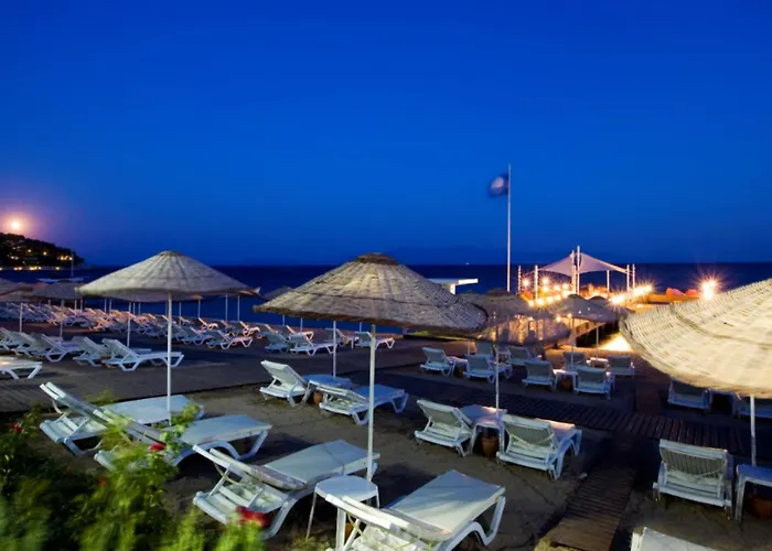 Latanya Park 4*