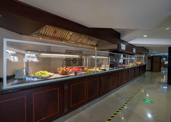 Latanya Park 4*