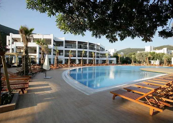 Semesteranläggning (resort) Latanya Park 4*