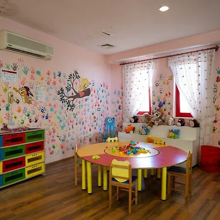 Latanya Park Semesteranläggning (resort) Yaliciftlik
