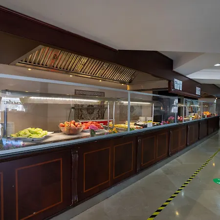 Latanya Park 4*