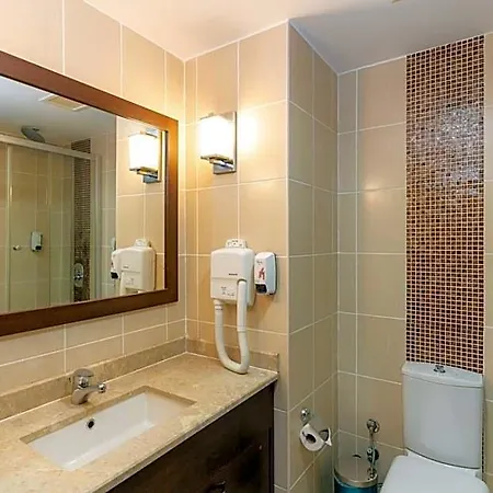 Курортный комплекс Latanya Park 4*