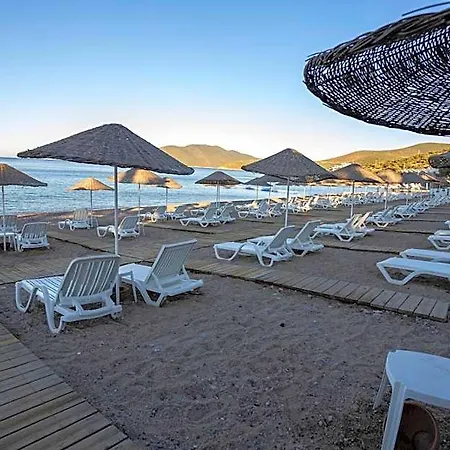 Курортный комплекс Latanya Park 4*