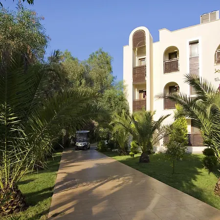 Latanya Park Semesteranläggning (resort) Yaliciftlik
